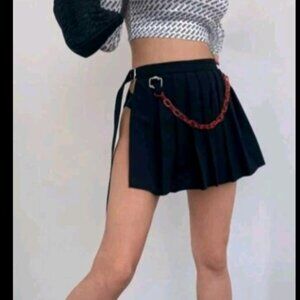 BN  Y2K  Skirt 😮  *** MUST READ ***